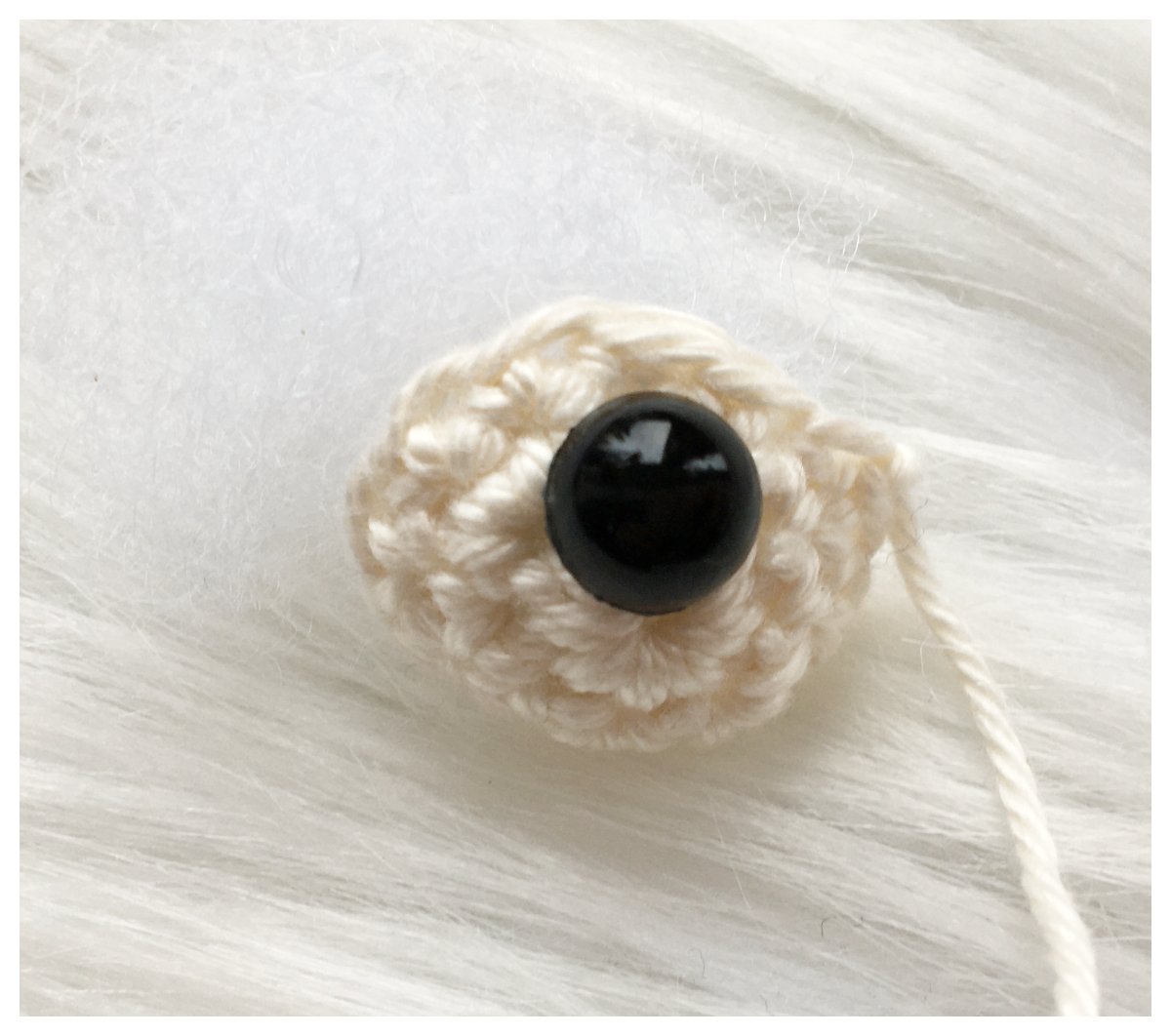 Blog-Inhaltsbild für 'Rentiermädchen Lyra, kostenlose Häkelanleitung'